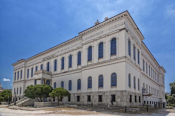 Digital Guide Offers Architectural Walks In Piraeus
