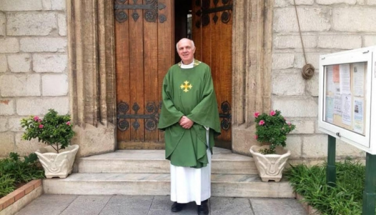 Chaplain Of Greater Athens To Be Awarded MBE