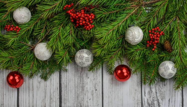 English vs Greek Christmas Traditions