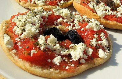 Dakos Delicious - XpatAthens.com