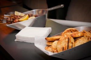 Piatsa Kalamaki- souvlaki in a shovel?