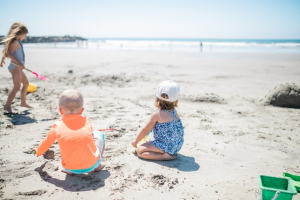 How To Have A Relaxing Day At The Beach With Kids