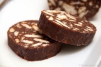 Kormos Log Cake With Biscuits