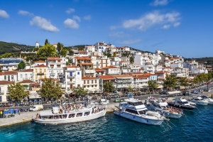 Greece Expects Another Record Year For Tourism In 2018