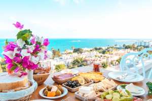 Hotels Dish Up The “Greek Breakfast” Menu