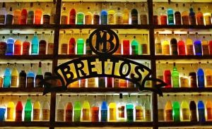 Europe&#039;s Second Oldest Bar Is In Athens