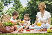 Great Parks In Athens For Kids & Spring Picnics