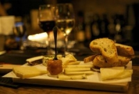 New Wine Pub: Corks & Forks