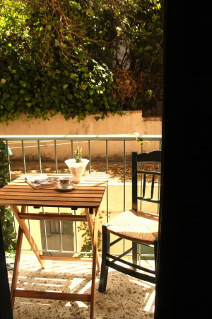 Refurbished Αpartment In Kypseli, Opposite Pedion Tou Areos