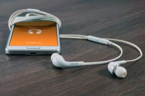 Top Greek Podcasts You Need To Listen To Right Now