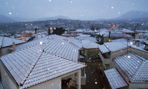 Overnight Snowfall Causes Problems Across Attica