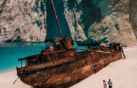 A Greek Beach Among The 5 Most Photographed On Instagram