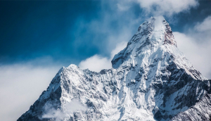 Greek Mountaineer Conquers The ‘7 Summits&#039;