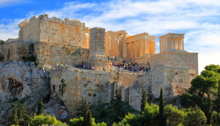 Greek Tourism Ranks 14th Worldwide