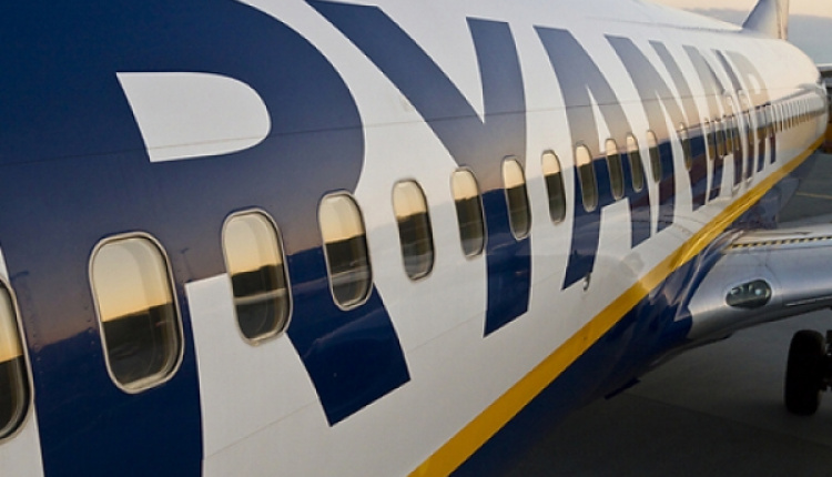 RyanAir Announces Improved Winter Schedule To Santorini
