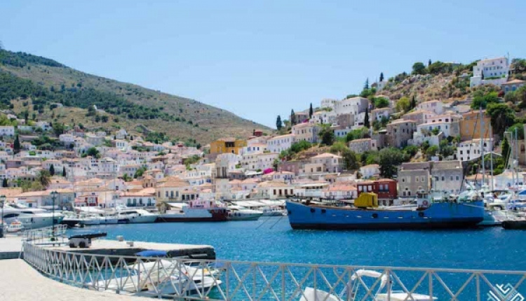 15 Reasons To Visit Hydra