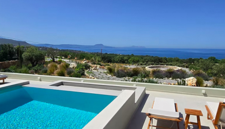 Hiking & Yoga Retreat in Crete