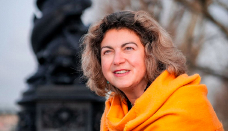 Elpida Trizi - Communication & Embodied Leadership Coach