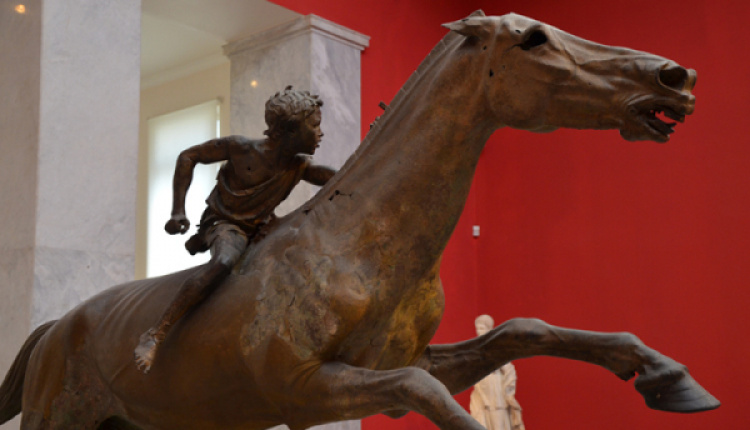 Must-See Exhibits At The National Archaeological Museum In Athens