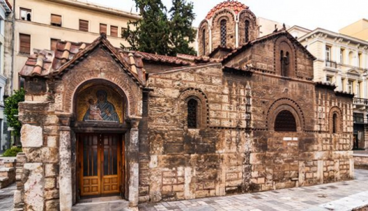 Panagia Kapnikarea - One Of Athens’ Oldest & Most Historical Churches