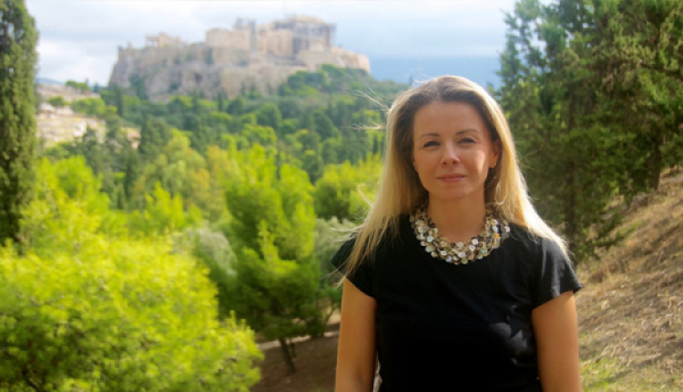 Elena - From Canada To Greece Building The Biggest Expat Community In The Country