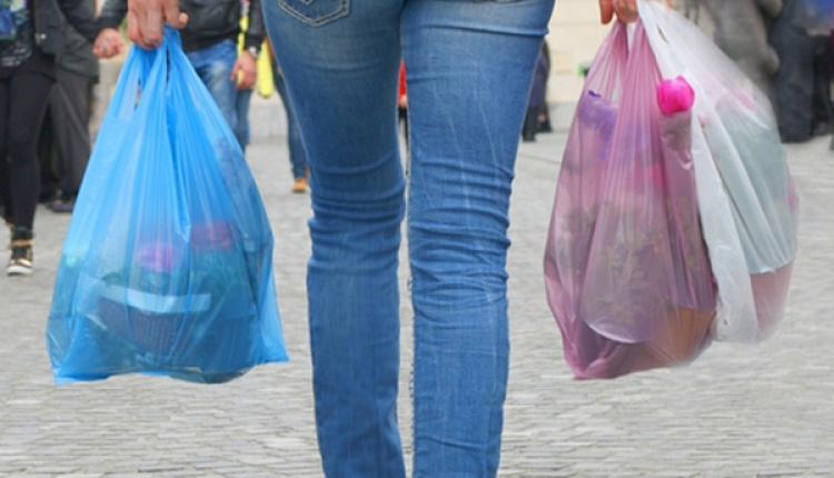 Supermarkets To Start Charging For Plastic Bags In 2017
