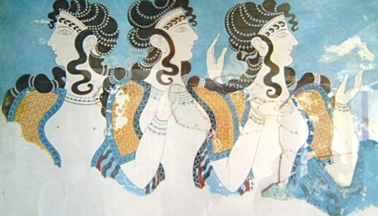 How The Ancient Minoans Inspire Summer Styles