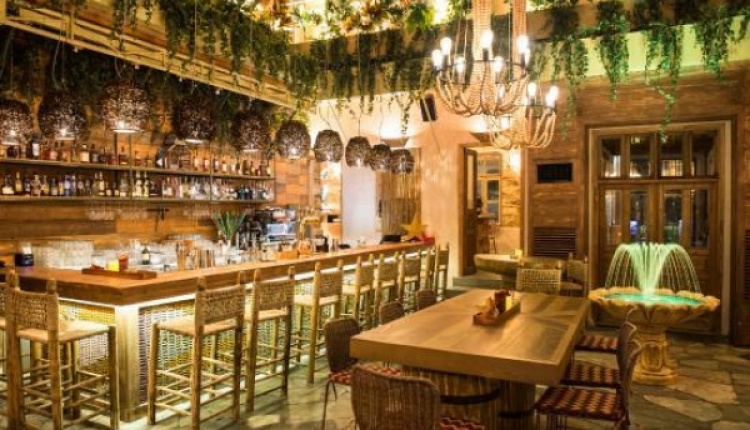 Cozy Night Out In Athens