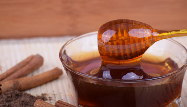 Why Ikarian Honey Could Be The Key To Longevity