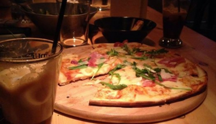 Yoka's Pizza Bar In Melissia