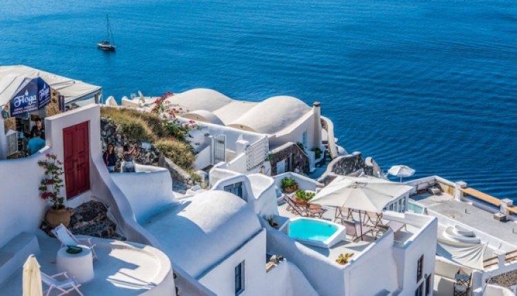 Greece Voted 'Best Sunny Escape' According To Expat Survey
