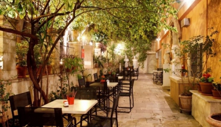 The Best Courtyard & Rooftop Bars In Central Athens