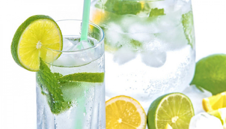 5 Tips To Help You Drink More Water Throughout the Day