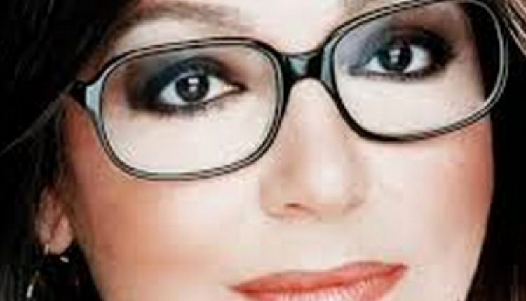 Singer Nana Mouskouri To Perform In Toronto