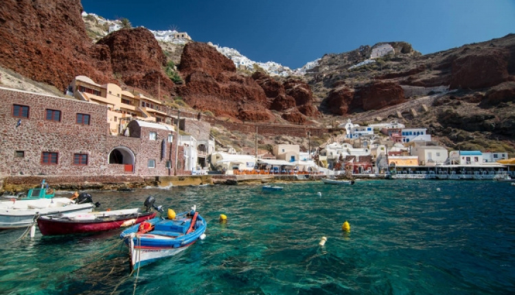Hospitality Sponsors Embrace “Santorini Experience”