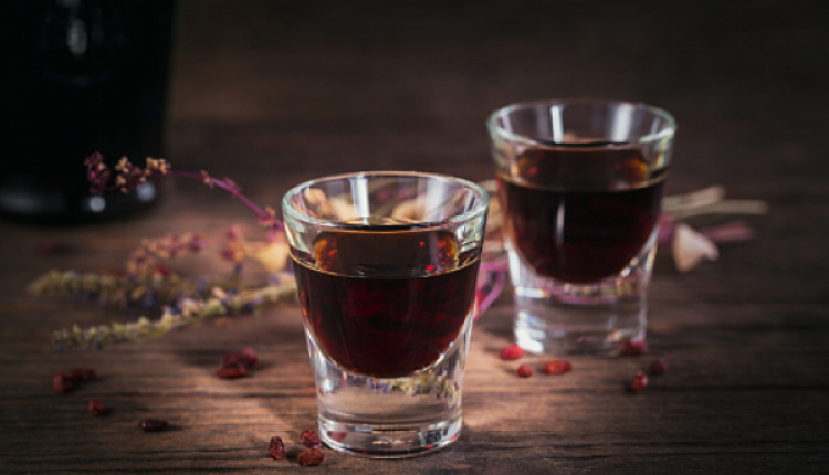 3 Greek Liqueurs Perfect For Fall