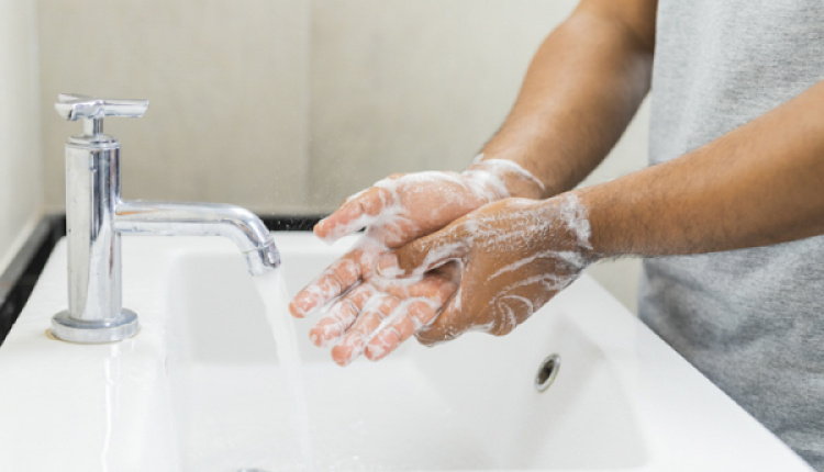 Greeks Are the Cleanest People In Europe In Terms Of Hand-Washing
